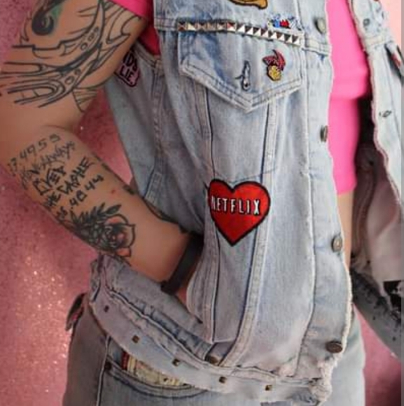 SOLD @MARKET! Vintage Levi's Stranger things red tag custom vest! Hollywood! - Picture 11 of 15